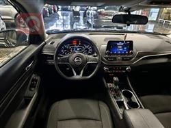 نيسان ألتيما